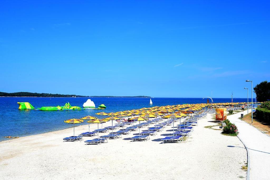 Brijunisol - 3 Apartments Top Position Near The Beautiful Beach Fažana Extérieur photo