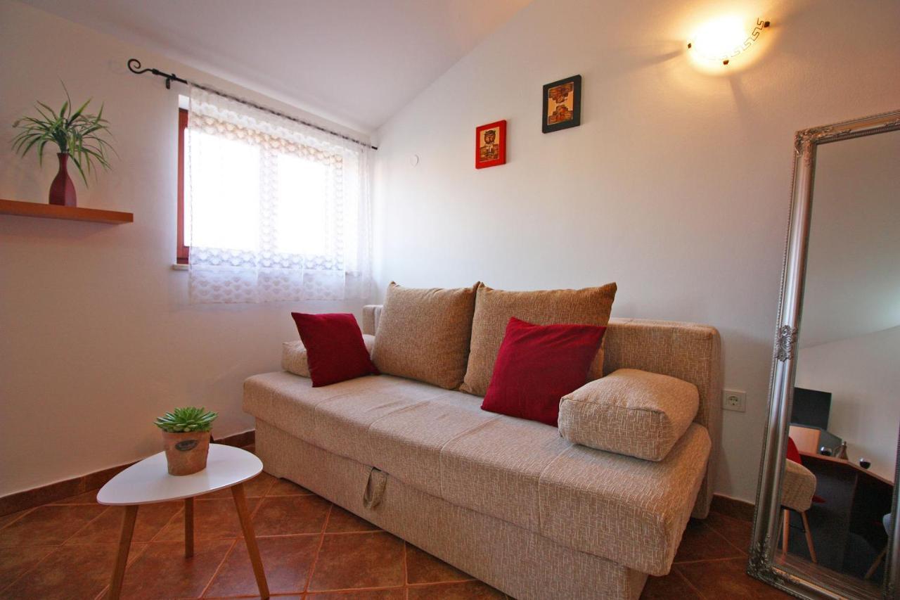 Brijunisol - 3 Apartments Top Position Near The Beautiful Beach Fažana Extérieur photo