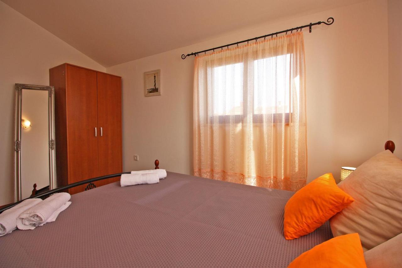 Brijunisol - 3 Apartments Top Position Near The Beautiful Beach Fažana Extérieur photo