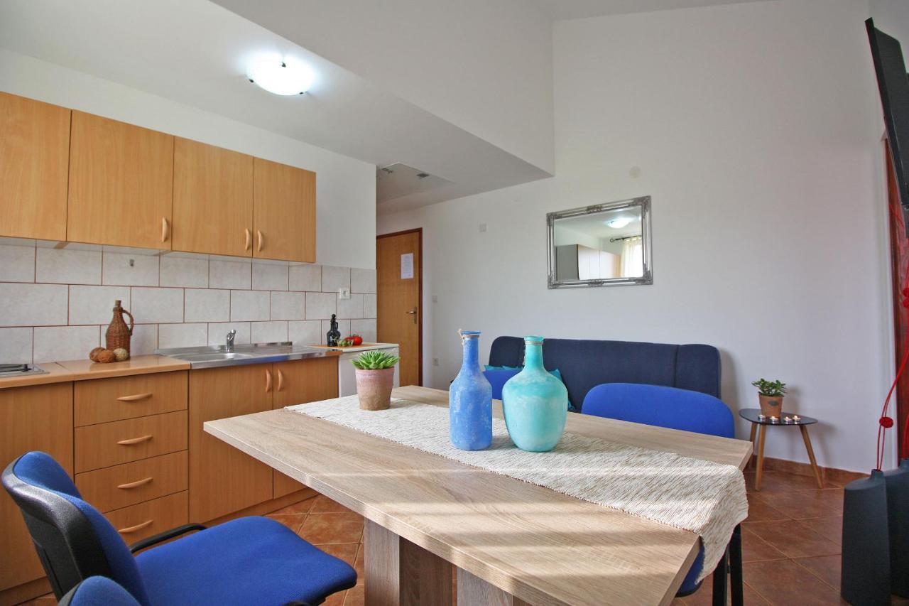 Brijunisol - 3 Apartments Top Position Near The Beautiful Beach Fažana Extérieur photo
