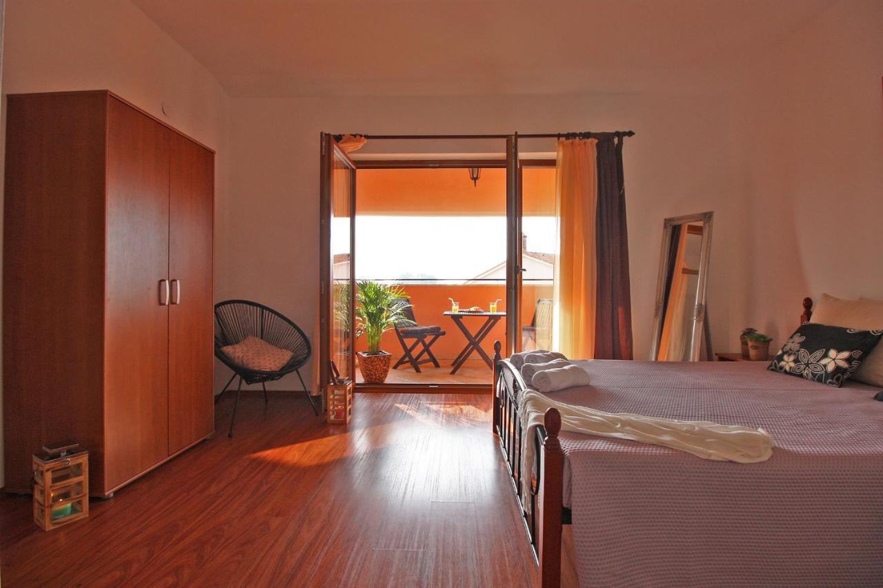Brijunisol - 3 Apartments Top Position Near The Beautiful Beach Fažana Extérieur photo