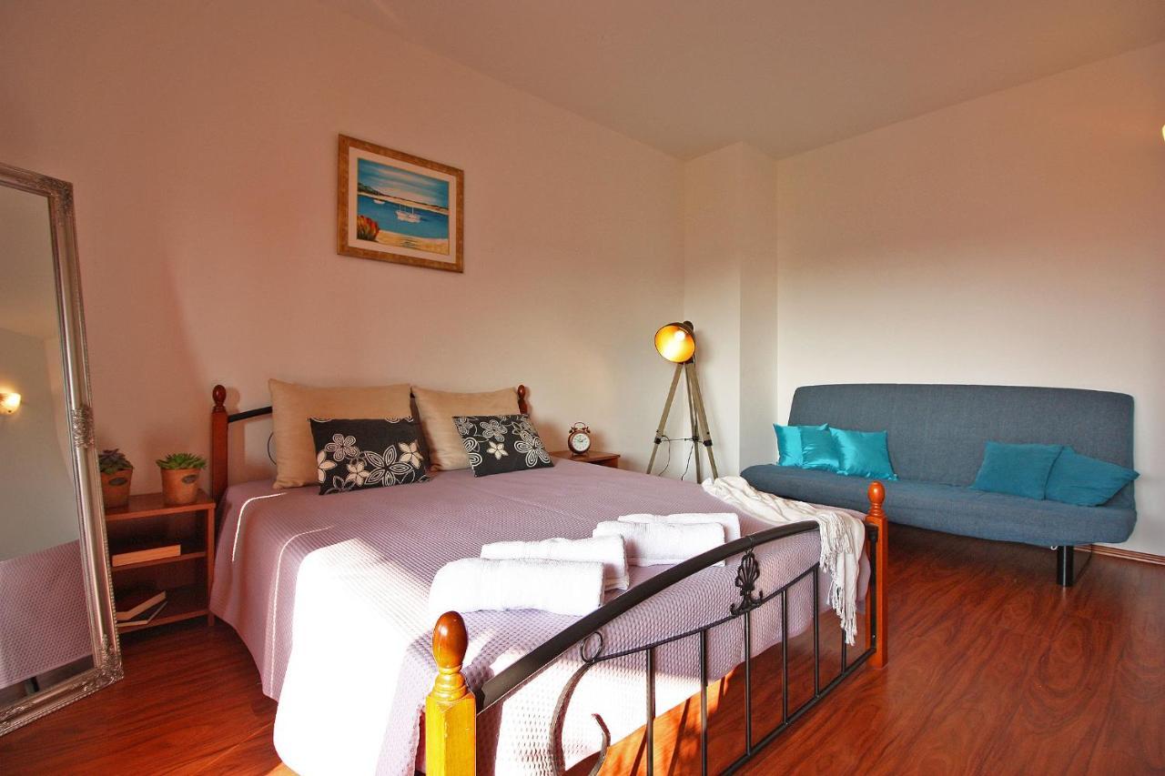 Brijunisol - 3 Apartments Top Position Near The Beautiful Beach Fažana Extérieur photo