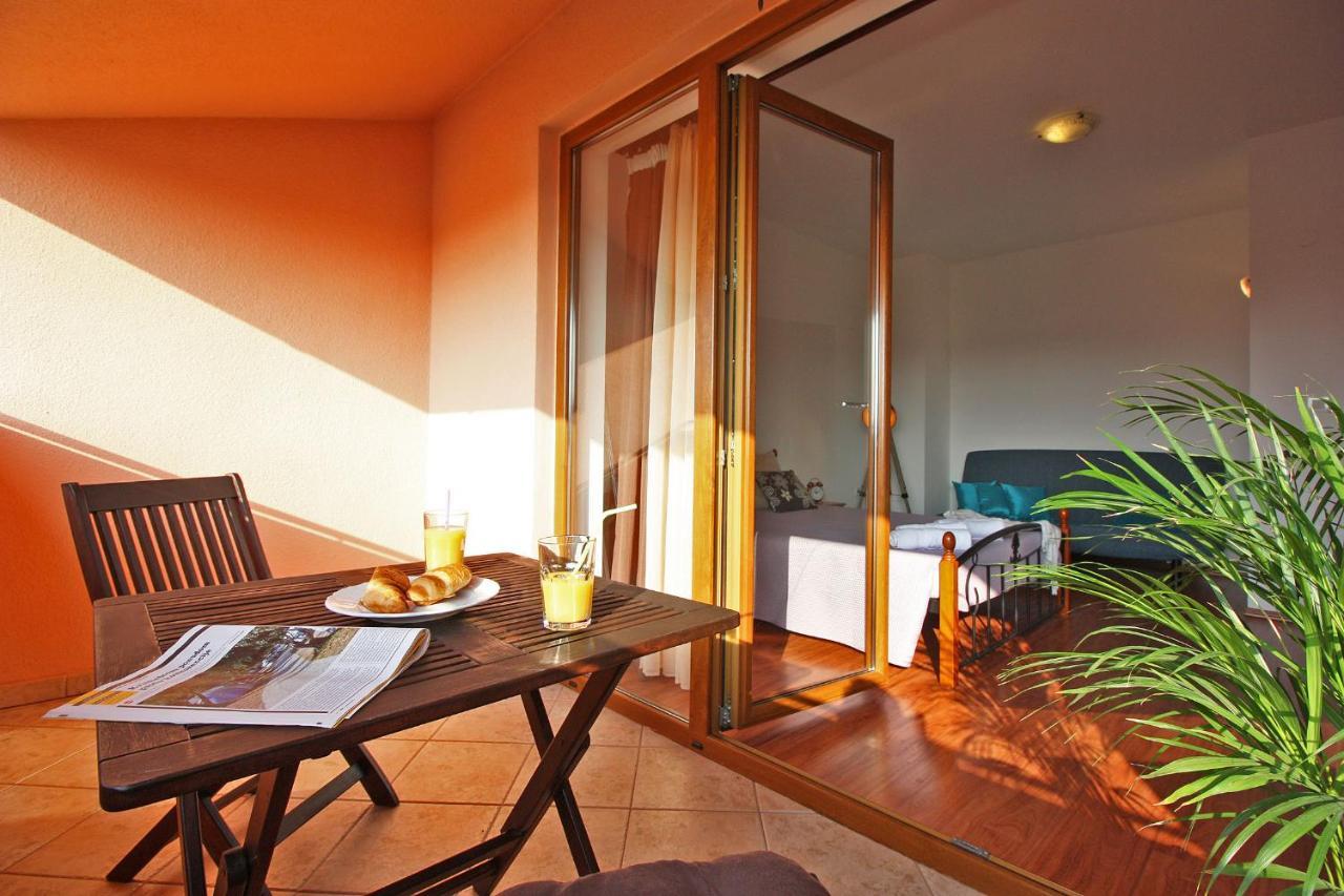 Brijunisol - 3 Apartments Top Position Near The Beautiful Beach Fažana Extérieur photo