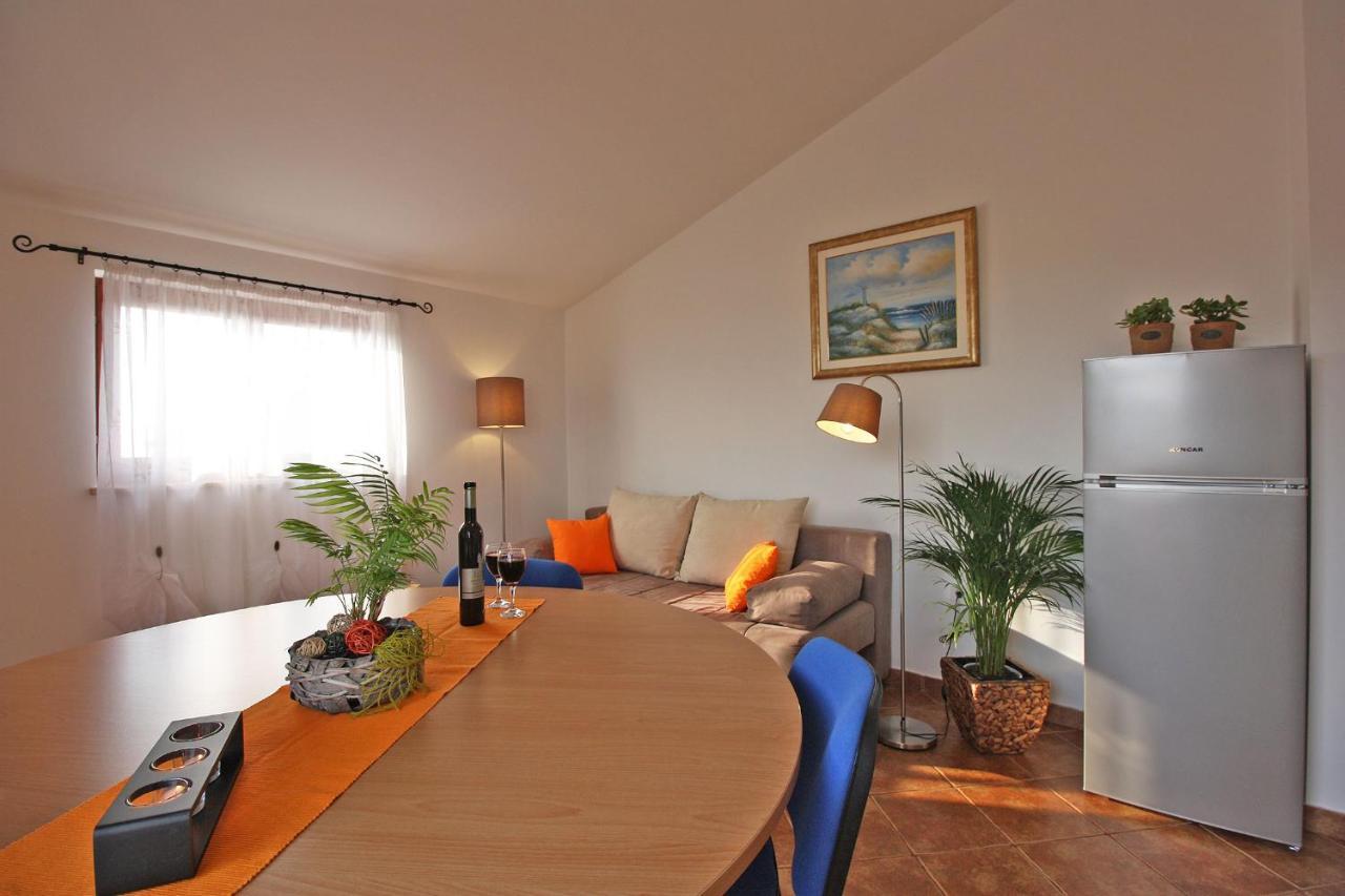 Brijunisol - 3 Apartments Top Position Near The Beautiful Beach Fažana Extérieur photo